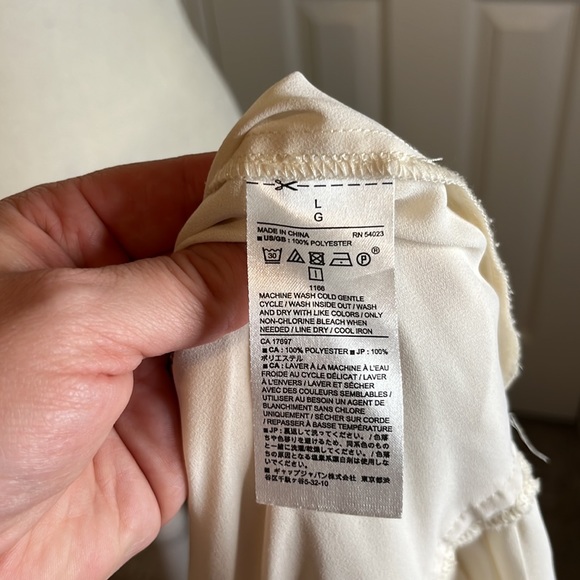 Banana Republic Cream Blouse - Picture 8 of 9